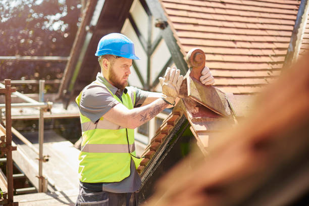Best Commercial Roofing Services  in Menasha, WI